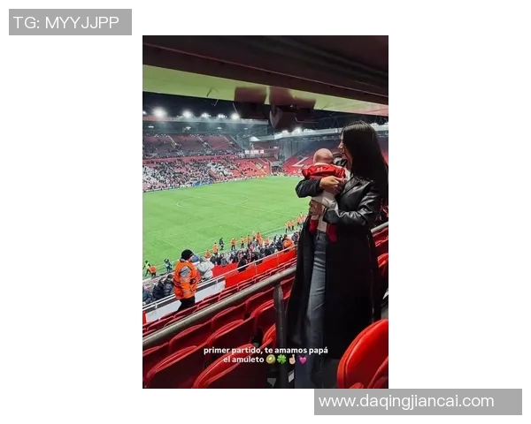 足球明星欧文温馨抱女儿视频曝光父女情深瞬间感动无数网友