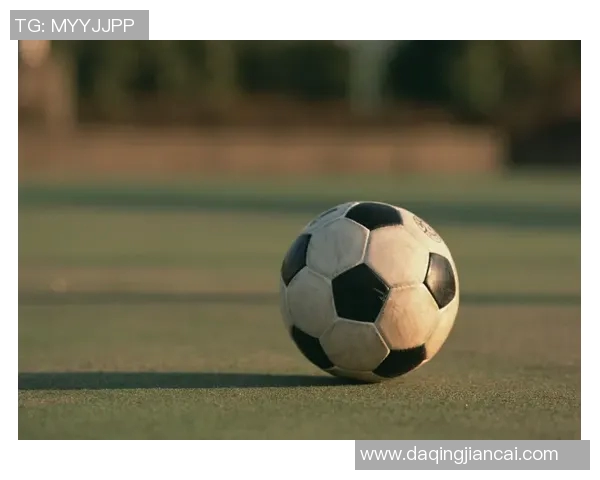 2023年全球足球明星奖项最新排名揭晓引发热议与关注